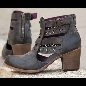 Roxy Cutout Ankle Bootie